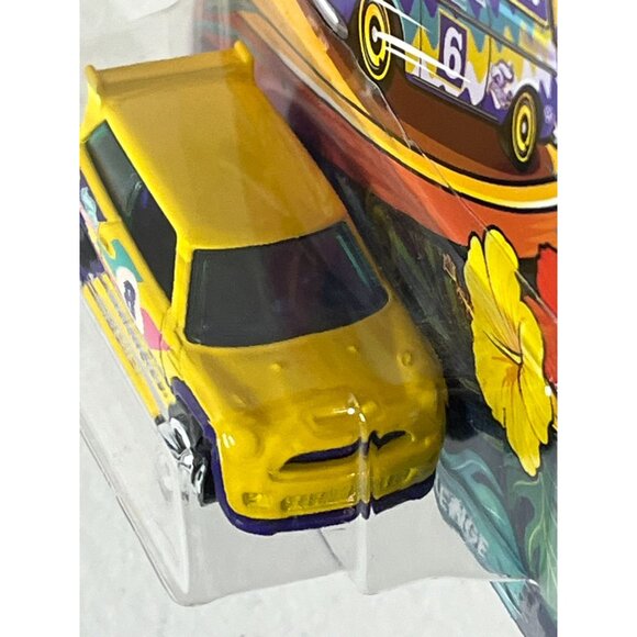 Hot Wheels Mini Cooper S Challenge Purple 2021 Spring Series 3/5 Collectible - Picture 6 of 6